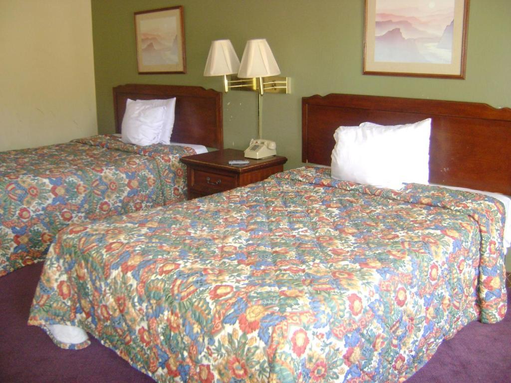 Knights Inn Gastonia Room photo